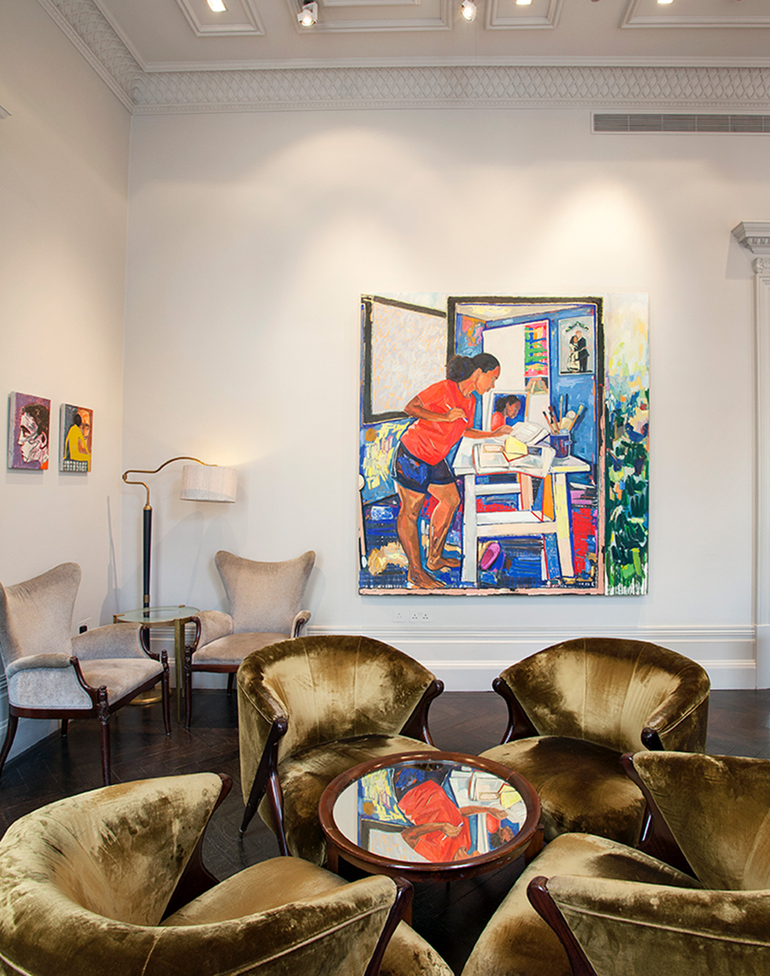 Let me tell you a story drawing room