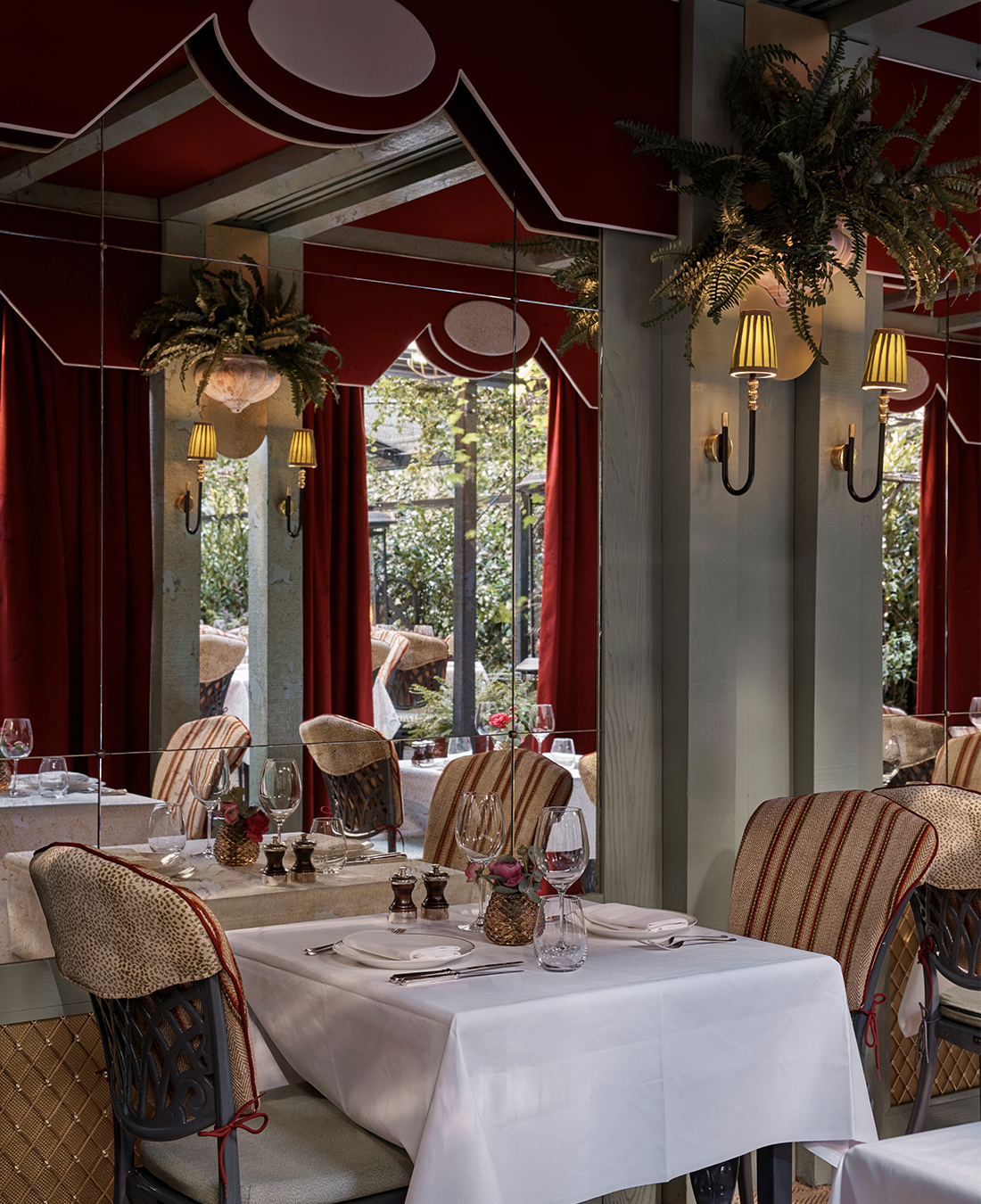 Brasserie Garden Table