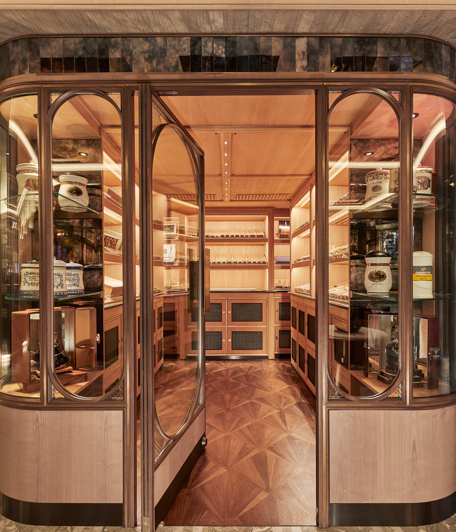 Oscuro Walk In Humidor