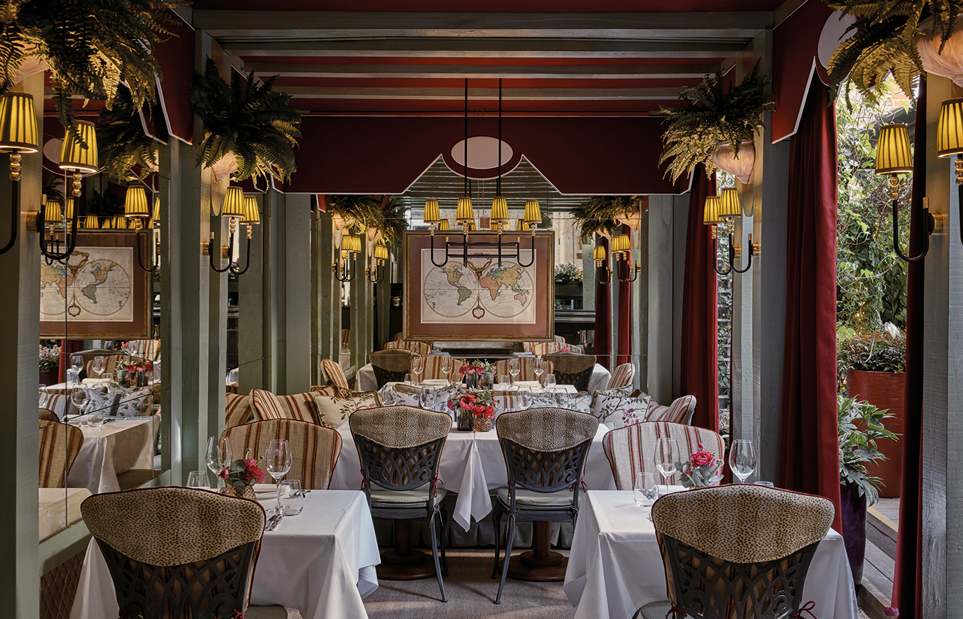 Brasserie Garden with roses