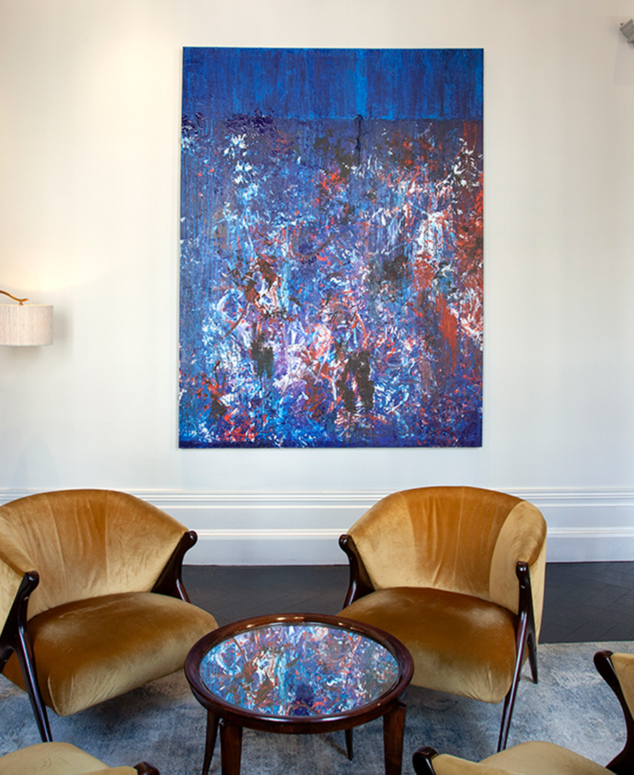 Sylvester with chairs